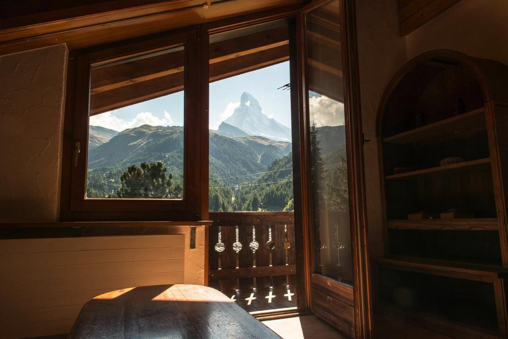 Bed & Breakfast Bijou Zermatt Rom bilde